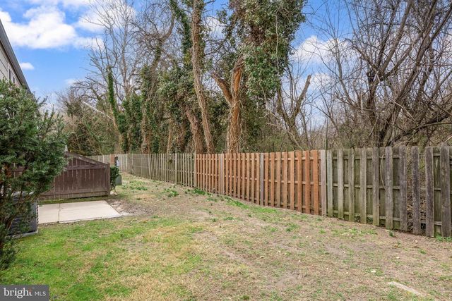 10 GLENWOOD DR, Lindenwold, NJ 08021