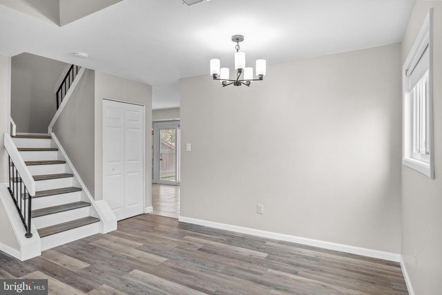 10 GLENWOOD DR, Lindenwold, NJ 08021