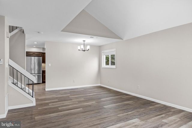 10 GLENWOOD DR, Lindenwold, NJ 08021