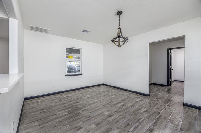 1108 18th Street N, Nederland, TX 77627