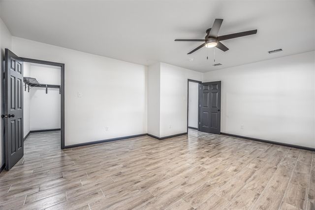 1108 18th Street N, Nederland, TX 77627