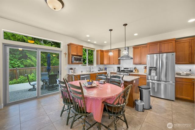 1216 Creekwood Lane, Bellingham, WA 98229