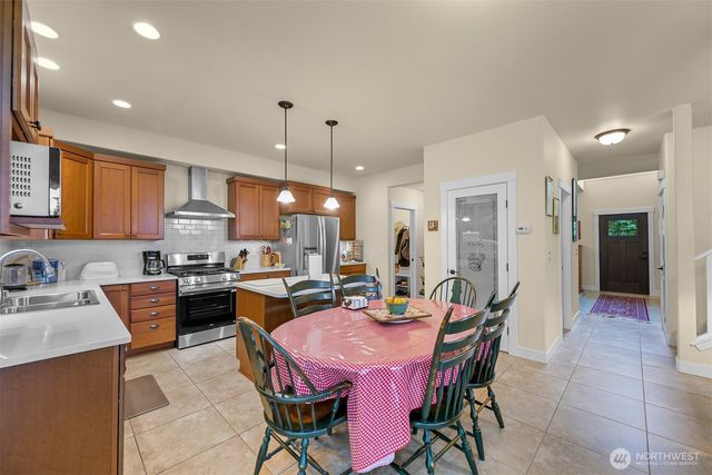 1216 Creekwood Lane, Bellingham, WA 98229