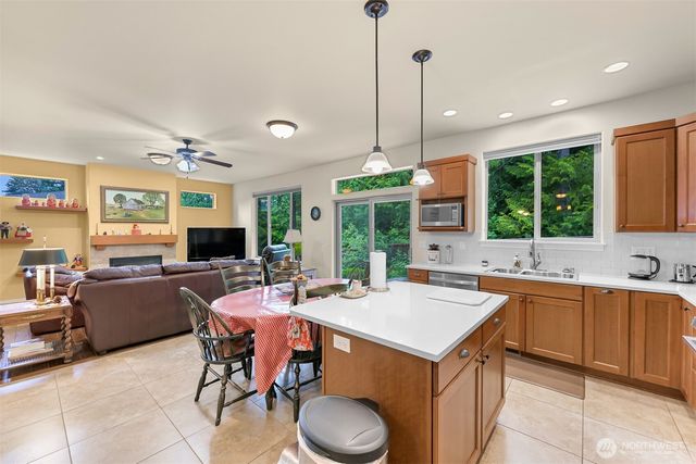 1216 Creekwood Lane, Bellingham, WA 98229