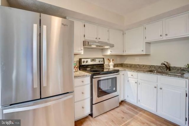 2025 N GLEBE RD, Arlington, VA 22207