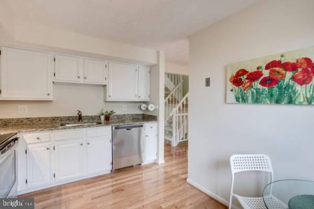 2025 N GLEBE RD, Arlington, VA 22207