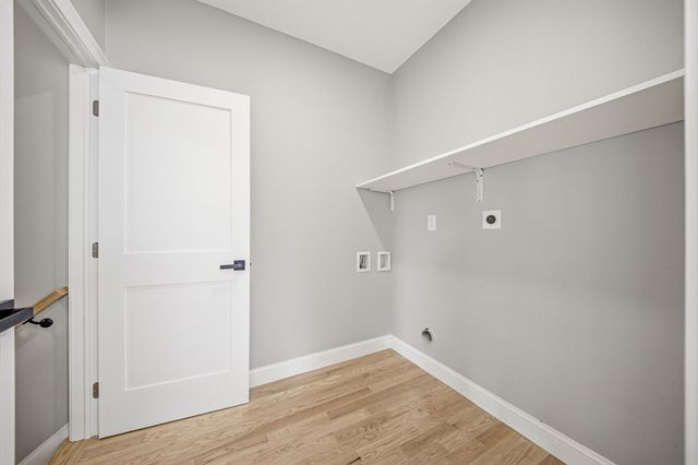 9 Logan Ave 9, Medford, MA 02155