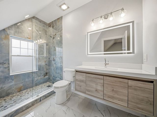 9 Logan Ave 9, Medford, MA 02155