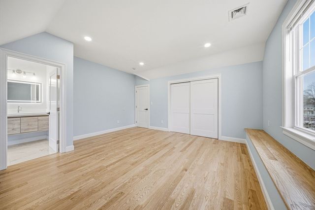 9 Logan Ave 9, Medford, MA 02155