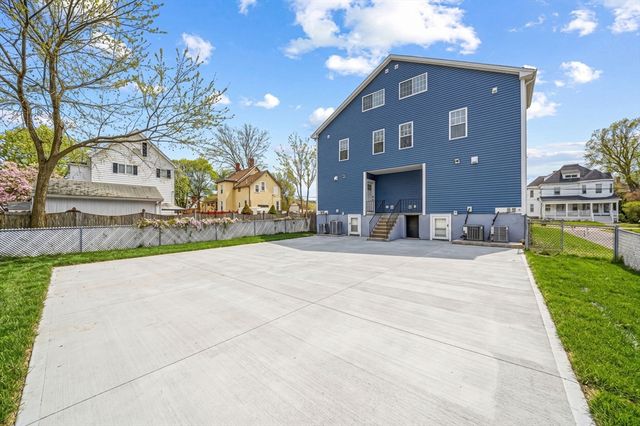 9 Logan Ave 9, Medford, MA 02155