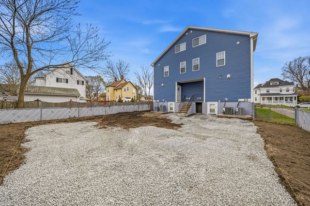 9 Logan Ave 9, Medford, MA 02155