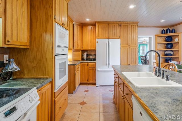 347 Roller Road, St Clair, MO 63077