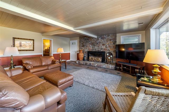 347 Roller Road, St Clair, MO 63077