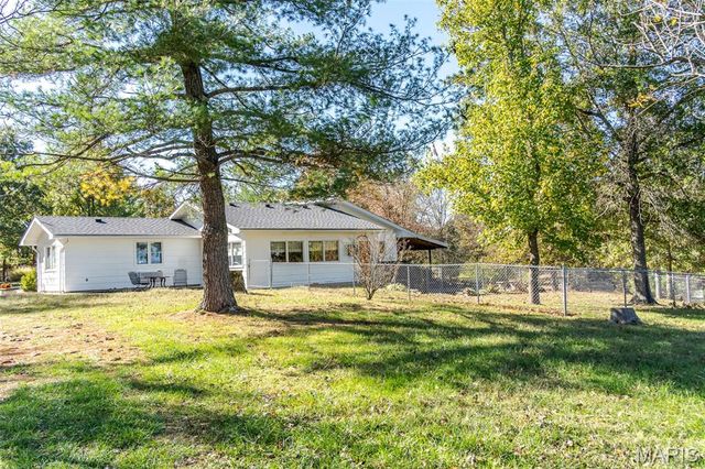 347 Roller Road, St Clair, MO 63077