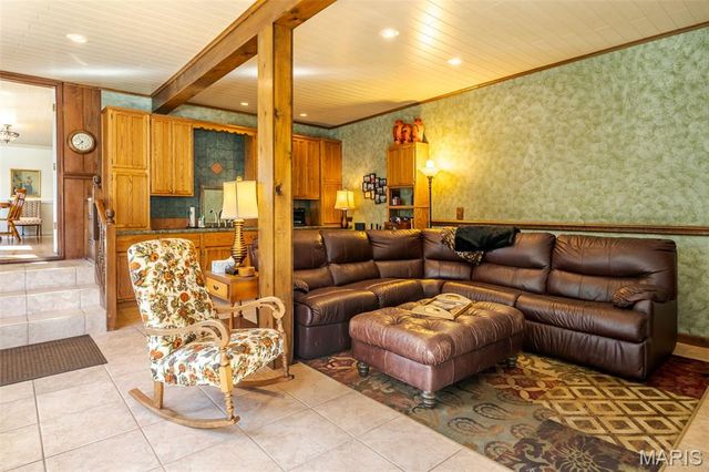 347 Roller Road, St Clair, MO 63077