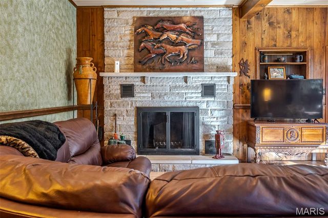 347 Roller Road, St Clair, MO 63077