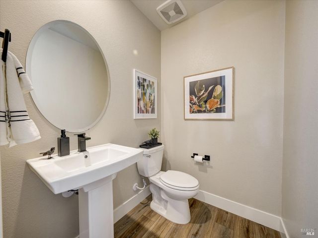 254 Verandah Ave, Novato, CA 94945