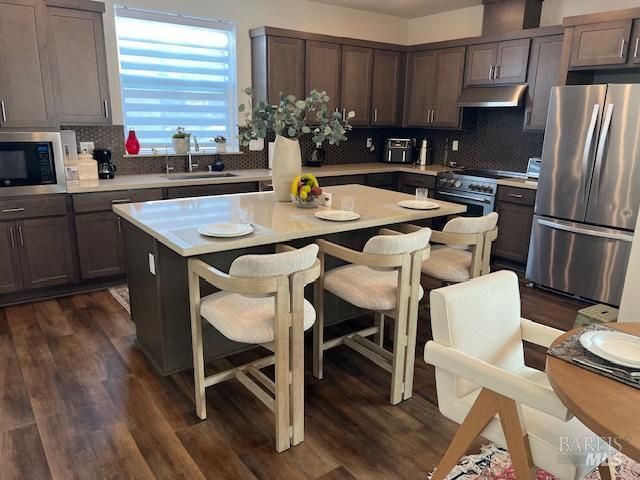 254 Verandah Ave, Novato, CA 94945