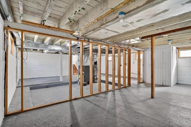 1423 Hull Avenue, Beloit, WI 53511