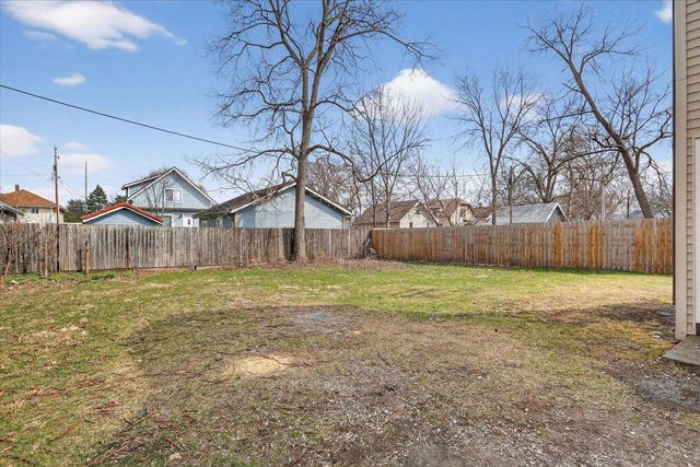 1423 Hull Avenue, Beloit, WI 53511