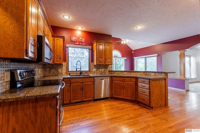 6157 S 178th Street, Omaha, NE 68135