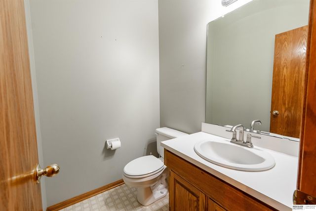 6157 S 178th Street, Omaha, NE 68135