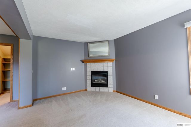 6157 S 178th Street, Omaha, NE 68135
