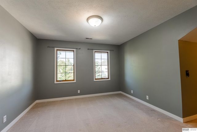 6157 S 178th Street, Omaha, NE 68135