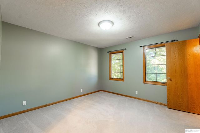 6157 S 178th Street, Omaha, NE 68135