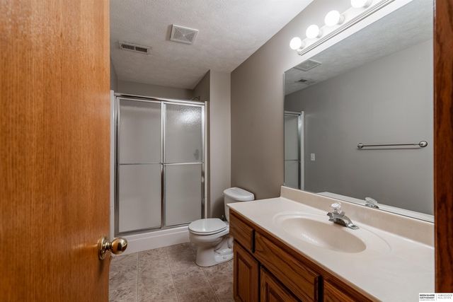 6157 S 178th Street, Omaha, NE 68135