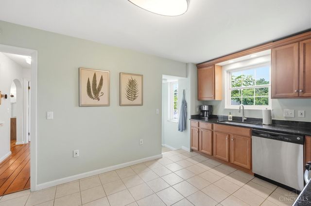 3201 Grischy Lane, Cincinnati, OH 45208
