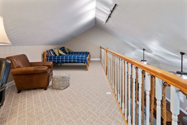 165 Kangaroo Ridge Rd, Byrdstown, TN 38549