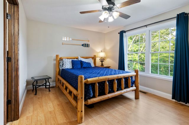 165 Kangaroo Ridge Rd, Byrdstown, TN 38549