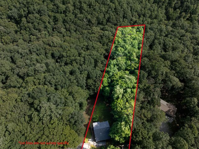 165 Kangaroo Ridge Rd, Byrdstown, TN 38549