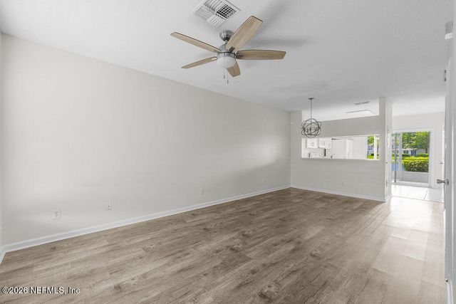 12311 KENSINGTON LAKES Drive 2801, Jacksonville, FL 32246