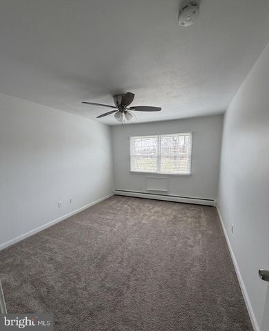 914 GARNET DR, Burlington, NJ 08016