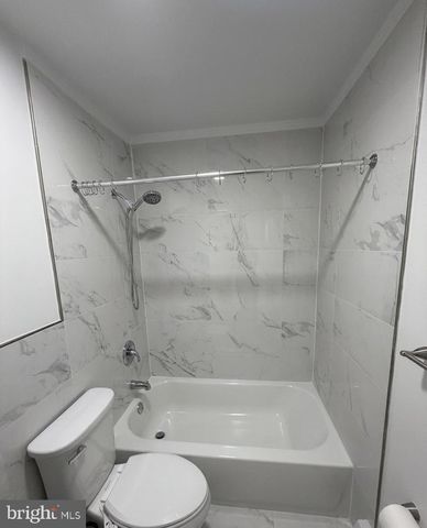 914 GARNET DR, Burlington, NJ 08016