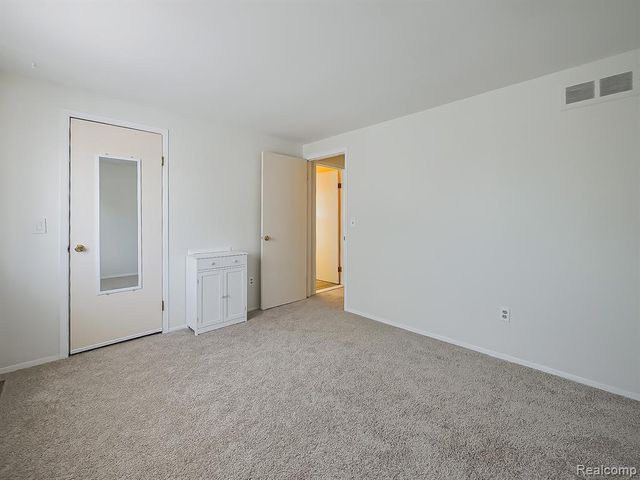 19202 Edward Court, Clinton Township, MI 48038