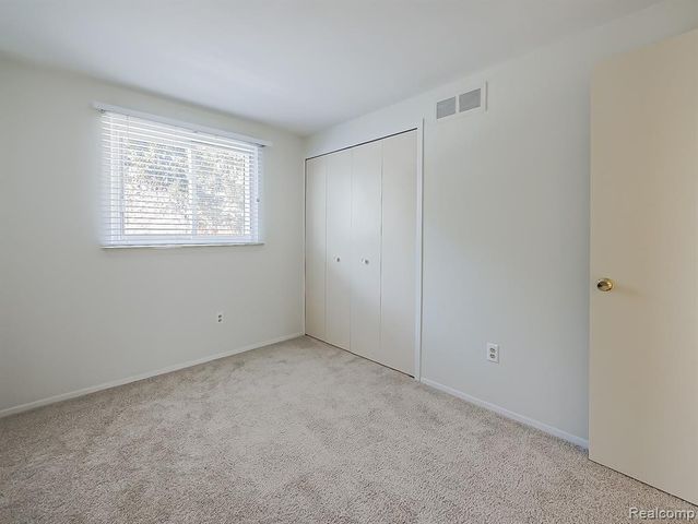 19202 Edward Court, Clinton Township, MI 48038