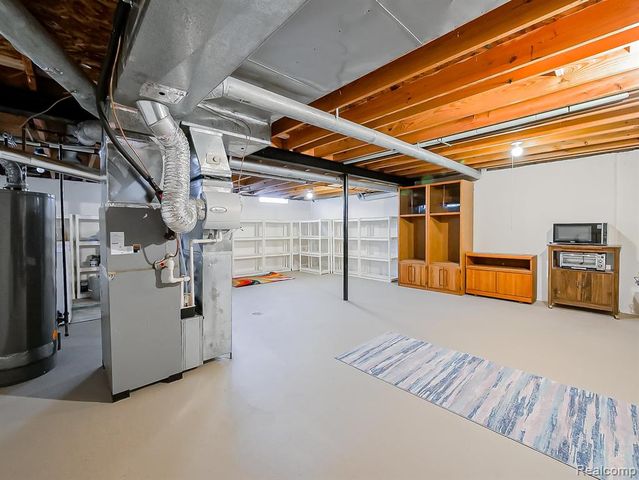 19202 Edward Court, Clinton Township, MI 48038