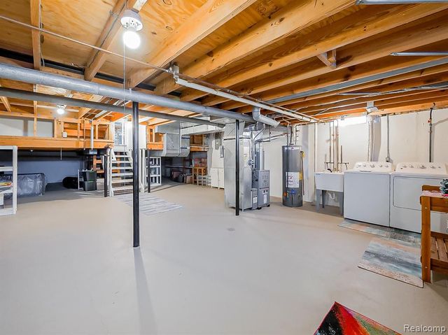 19202 Edward Court, Clinton Township, MI 48038