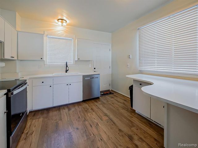 19202 Edward Court, Clinton Township, MI 48038