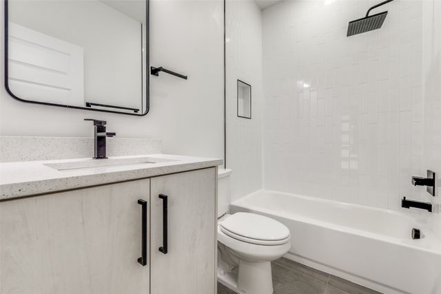5704 Riverside Drive, Dallas, TX 75235