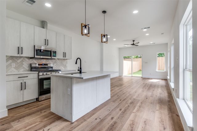 5704 Riverside Drive, Dallas, TX 75235