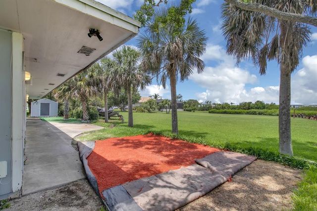203 PARKWOOD LANE, Edgewater, FL 32132