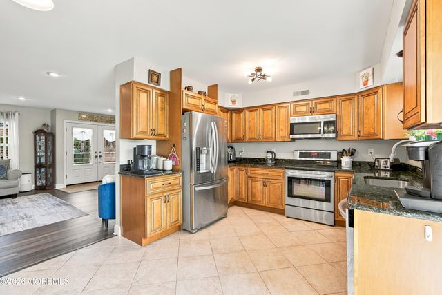 428 Andover Drive 428C, Monroe, NJ 08831