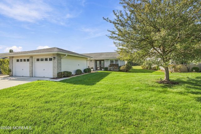 428 Andover Drive 428C, Monroe, NJ 08831