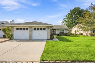 428 Andover Drive 428C, Monroe, NJ 08831