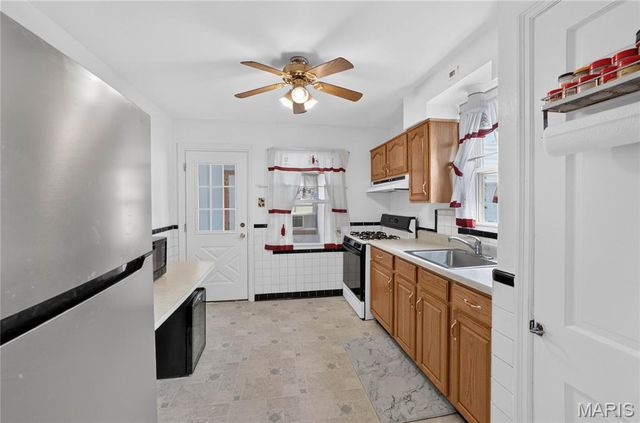 3234 Jasper Park, St Louis, MO 63139