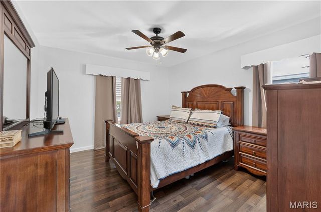 3234 Jasper Park, St Louis, MO 63139